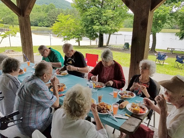 Linden House residents at a cookout