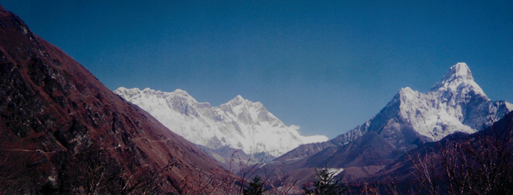 Everest and ama dablam mountains